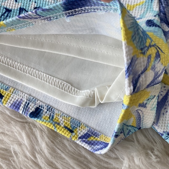 J.O.A. Los Angeles Tie Front Floral Shorts - Picture 10 of 14